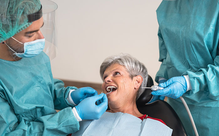 implantes dentales murcia